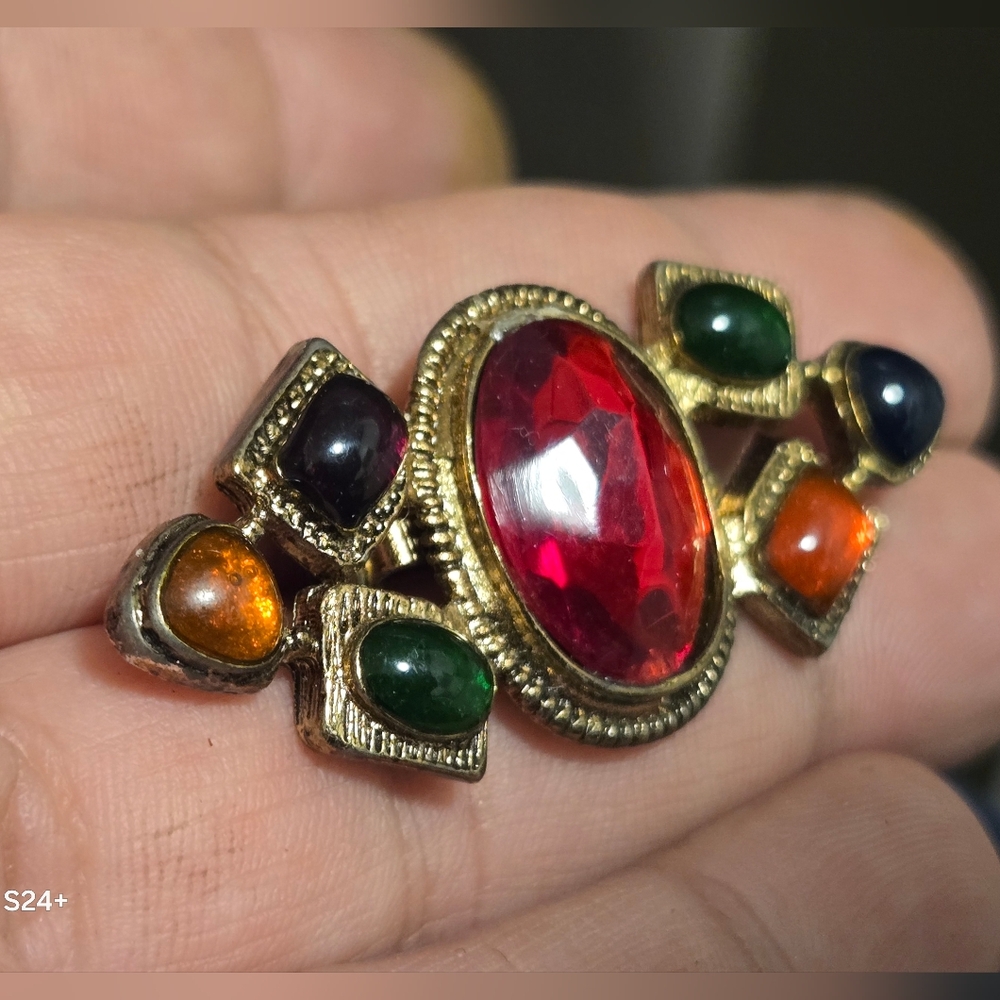Vibrant Red and Green Gemstone Brooch